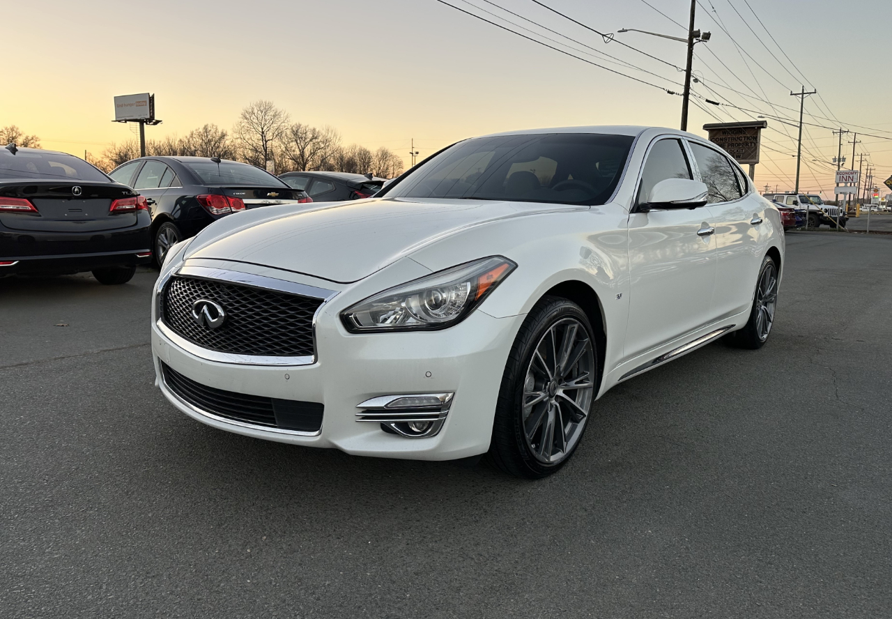 Infiniti Q70 L 3.7 2016