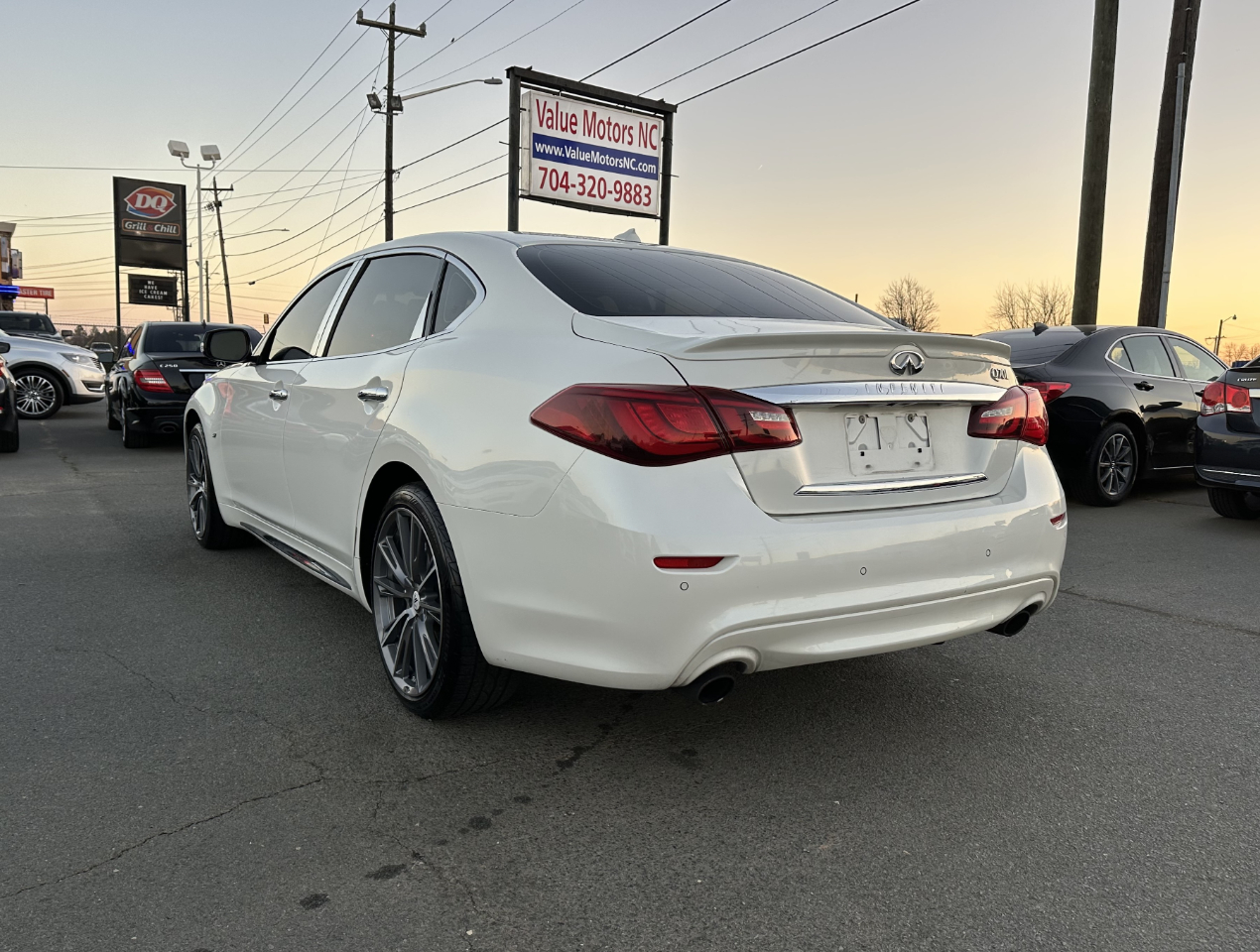 Infiniti Q70 L 3.7 2016