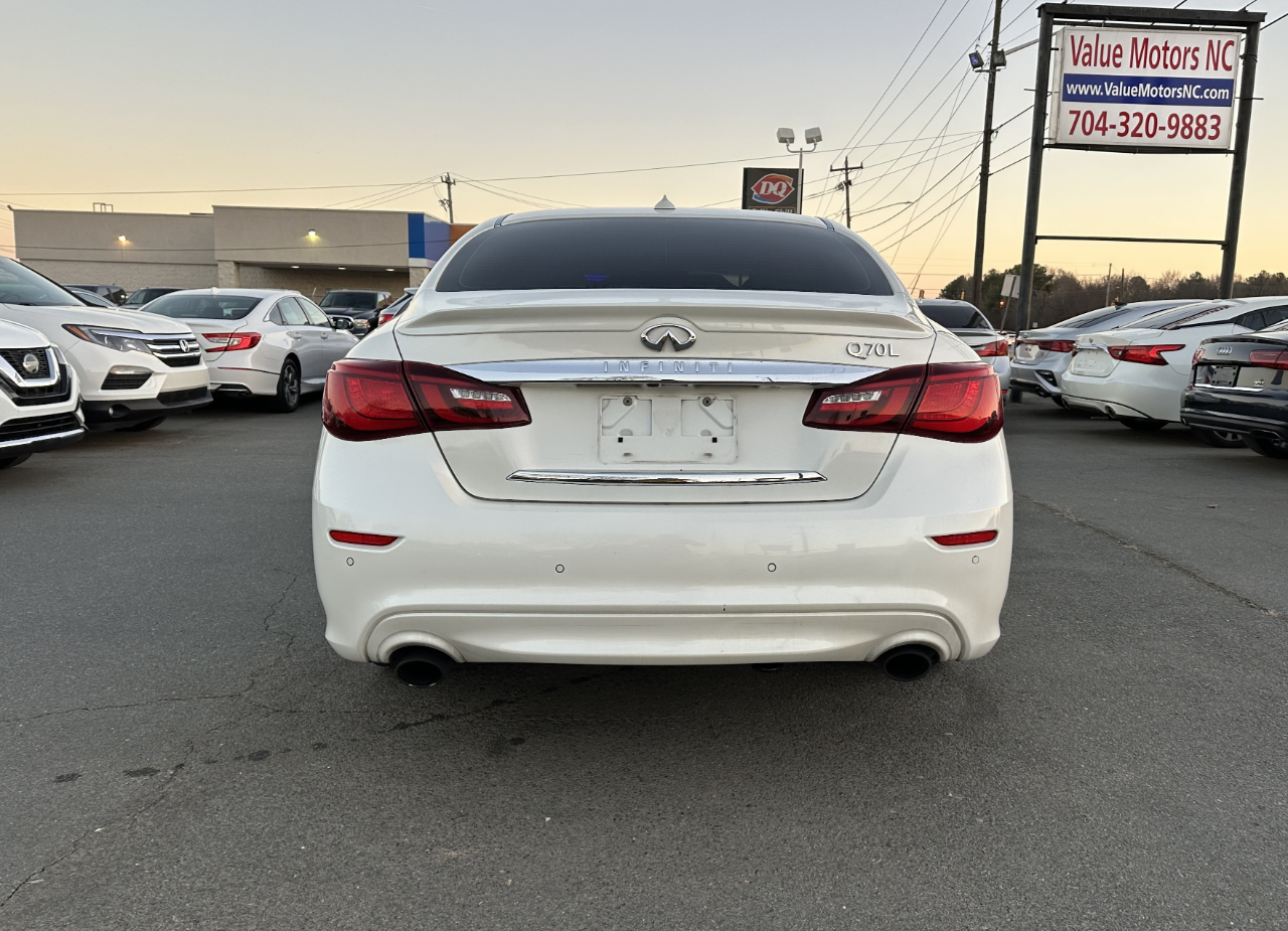 Infiniti Q70 L 3.7 2016
