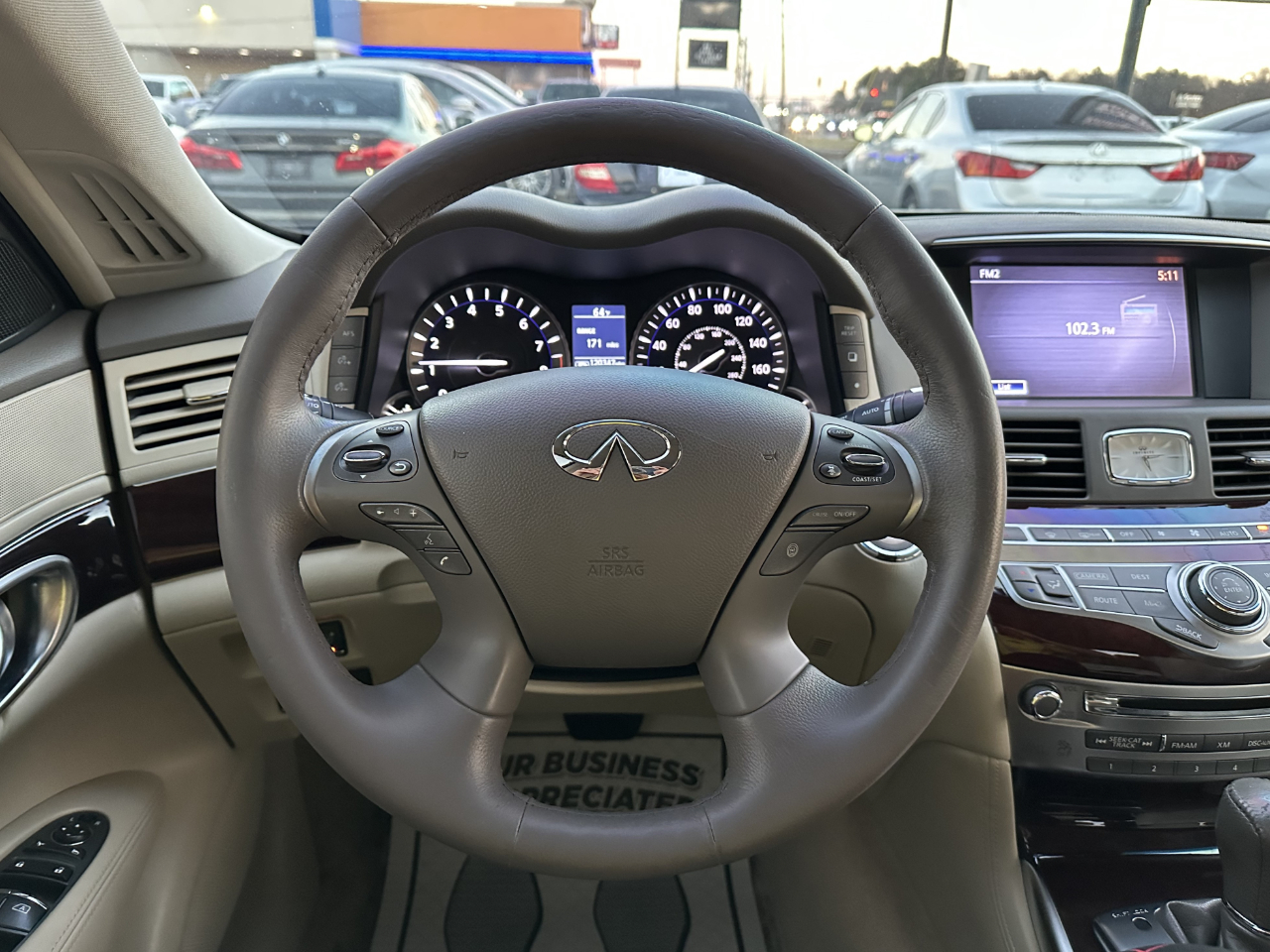 Infiniti Q70 L 3.7 2016