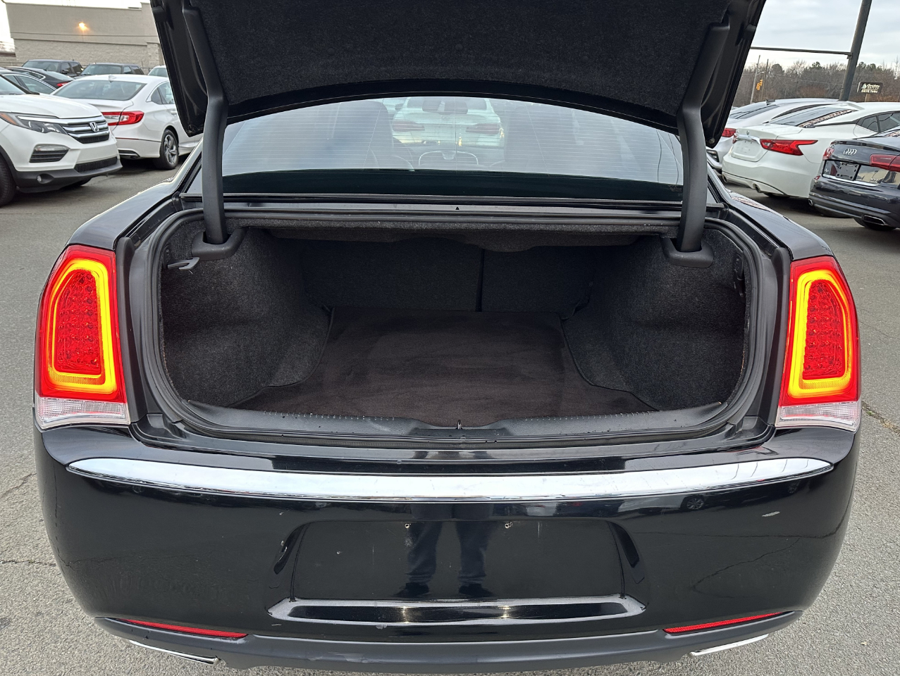 Chrysler 300 Limited AWD 2019