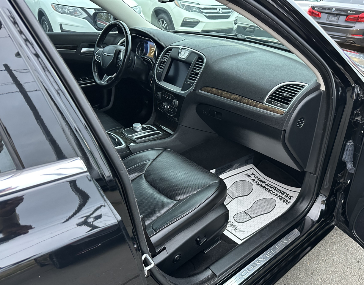 Chrysler 300 Limited AWD 2019