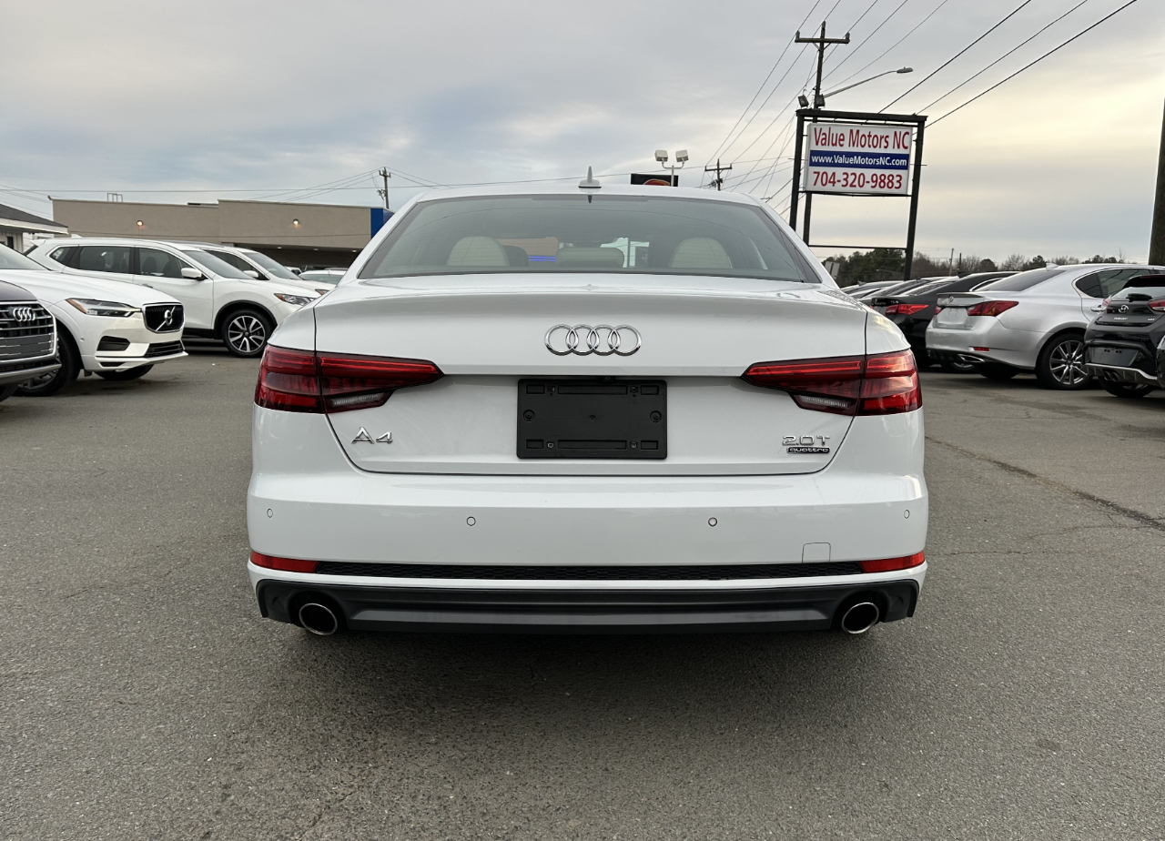 Audi A4 2.0T Premium Plus quattro Sedan 2017