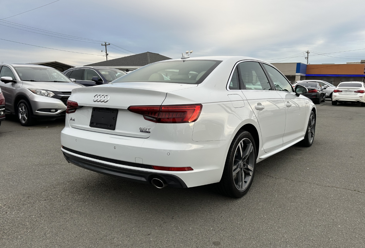 Audi A4 2.0T Premium Plus quattro Sedan 2017