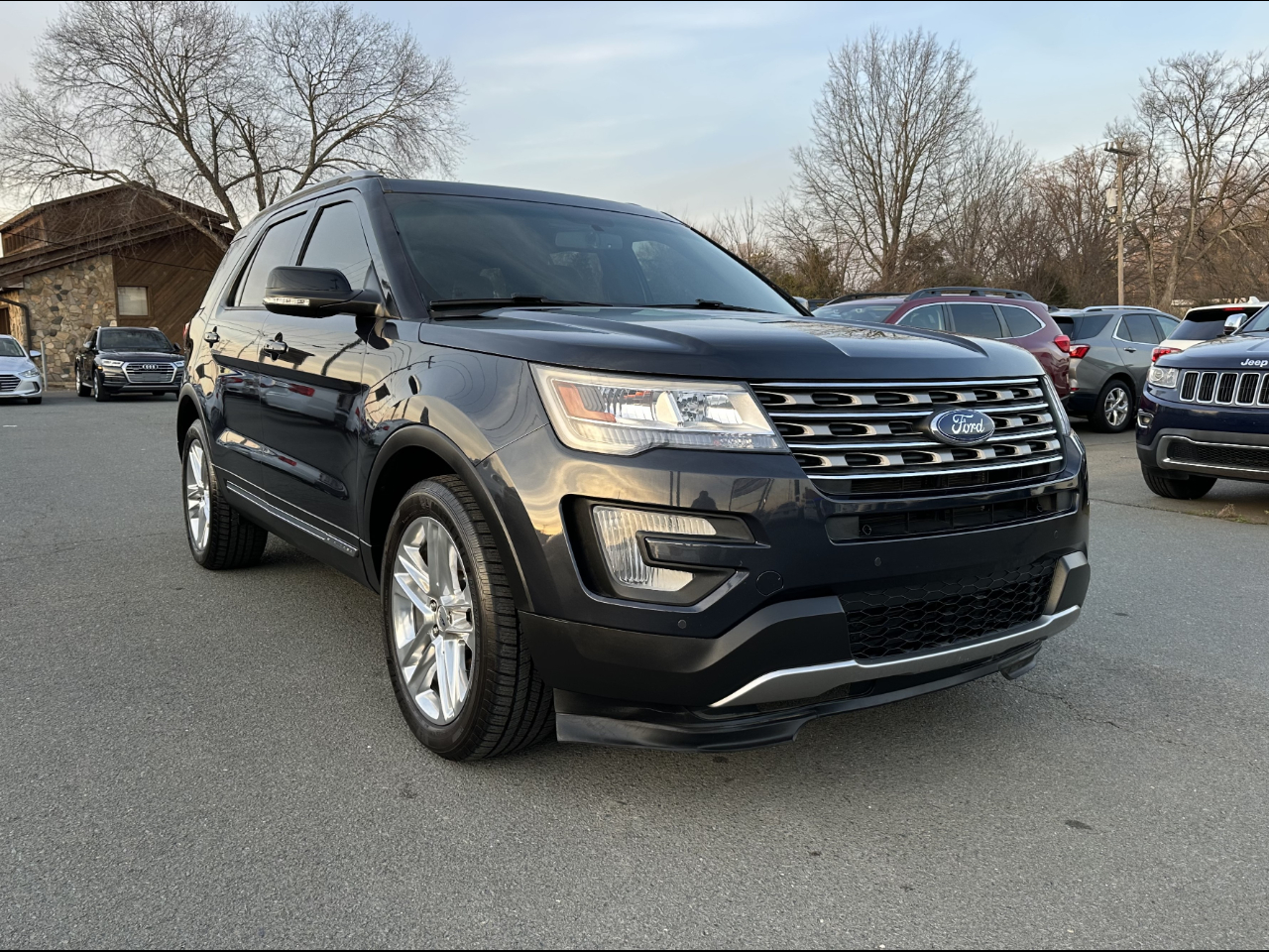 Ford Explorer XLT 4WD 2017