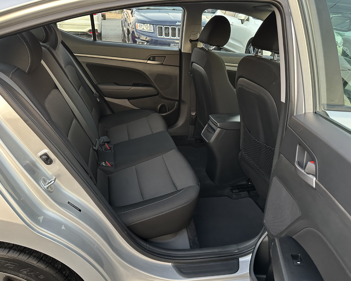 Hyundai Elantra  2017