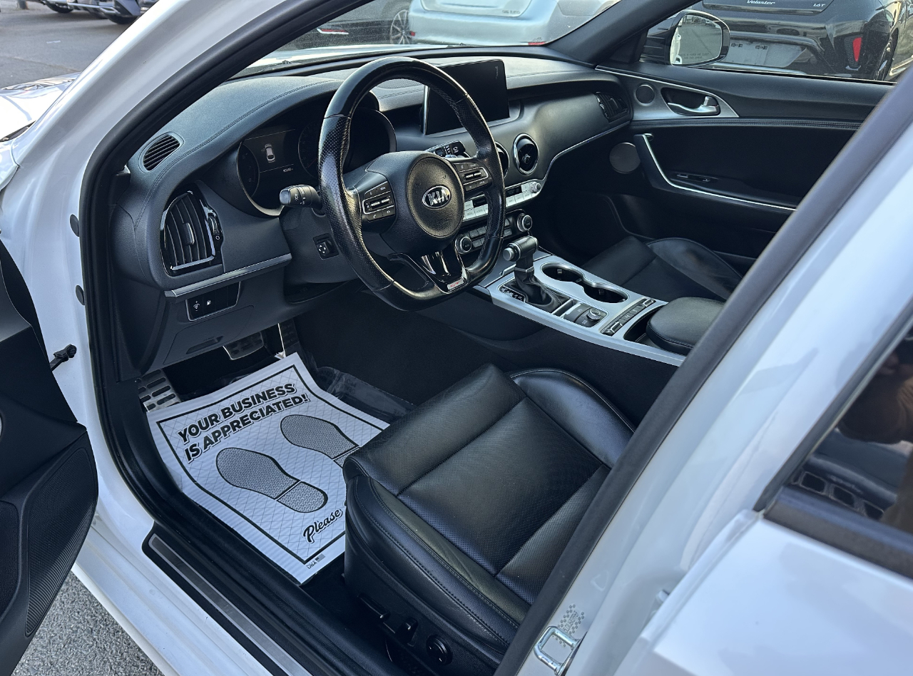 Kia Stinger GT1 2018