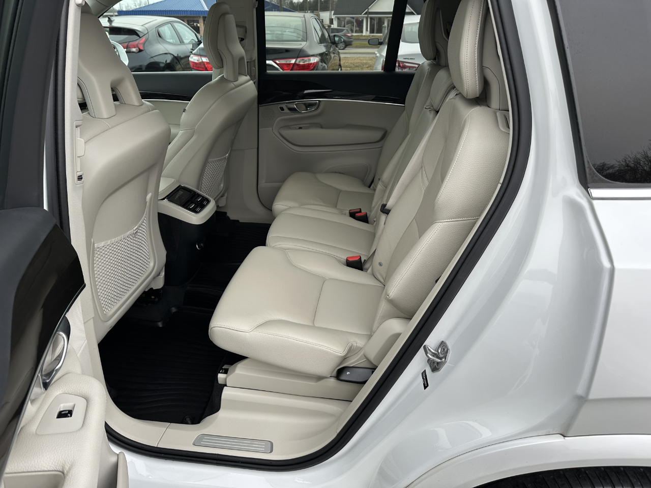 Volvo XC90 T6 Momentum AWD 2018