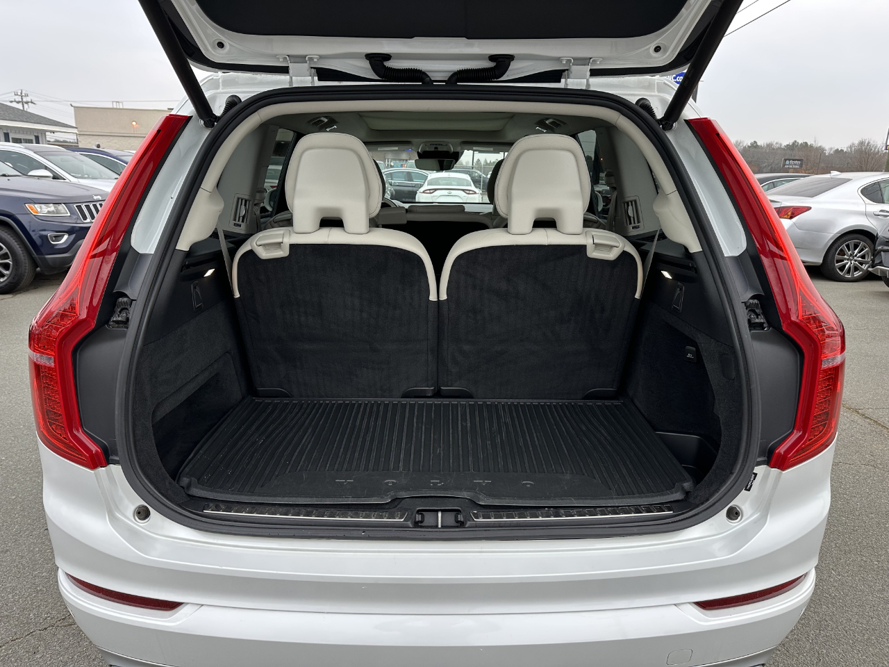 Volvo XC90 T6 Momentum AWD 2018