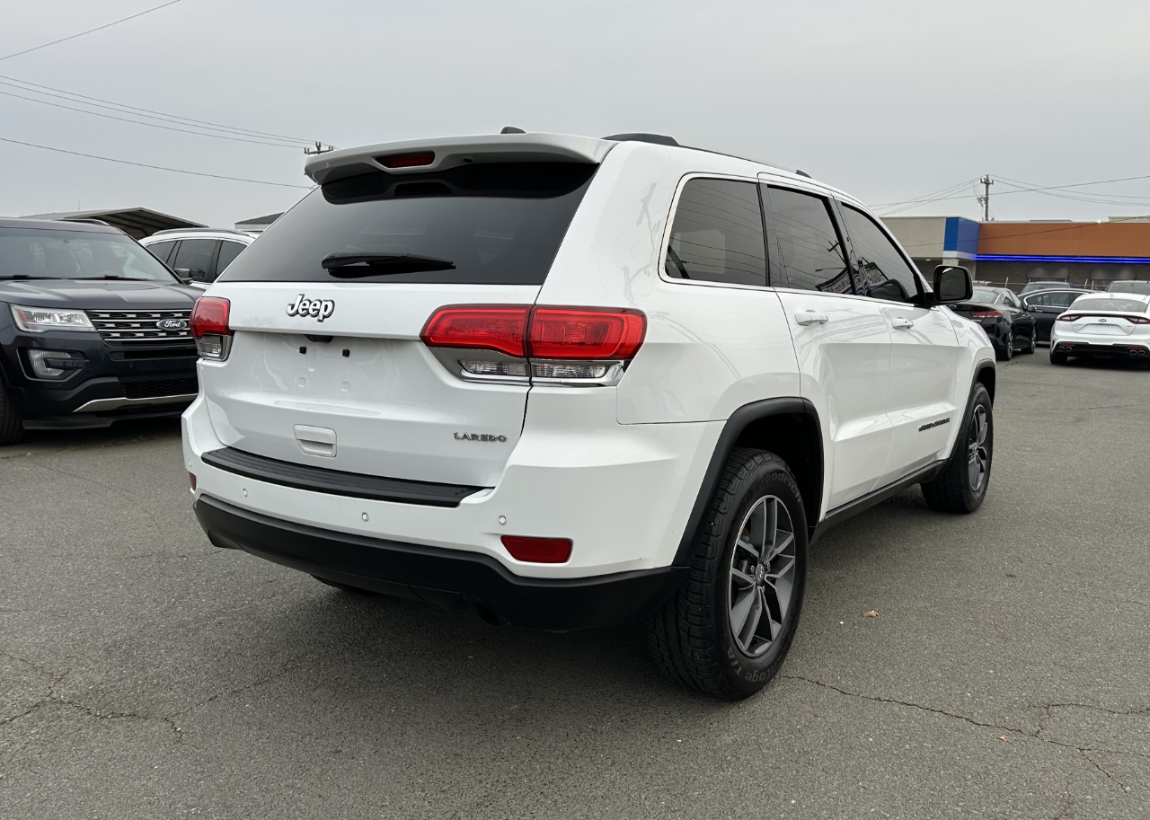 Jeep Grand Cherokee Laredo E 2WD 2018