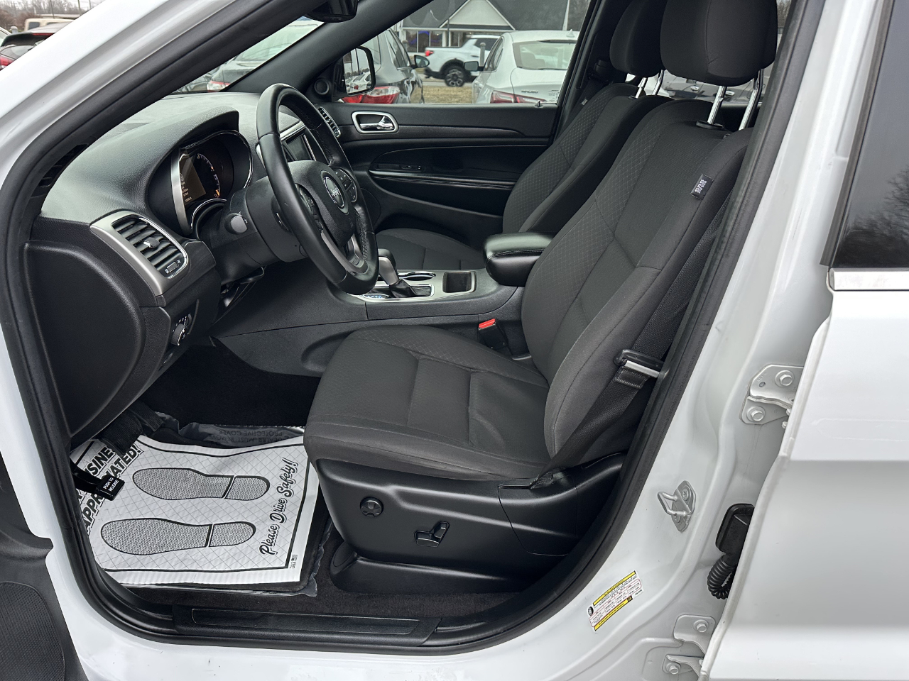 Jeep Grand Cherokee Laredo E 2WD 2018