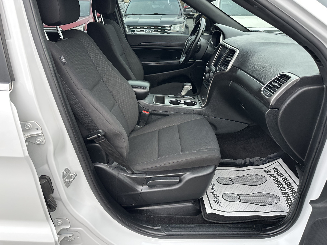 Jeep Grand Cherokee Laredo E 2WD 2018