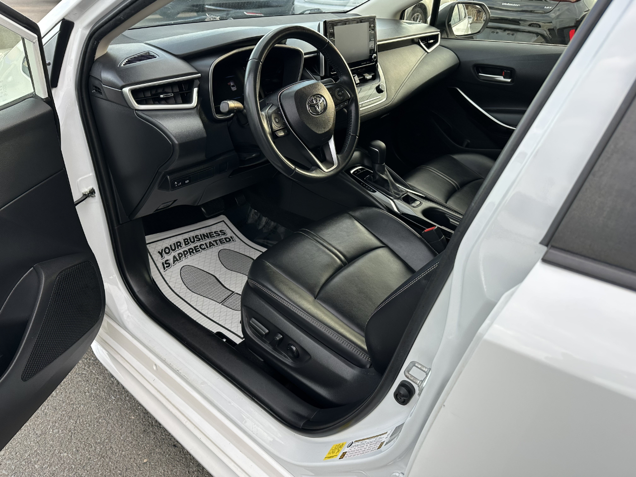 Toyota Corolla XLE 2022