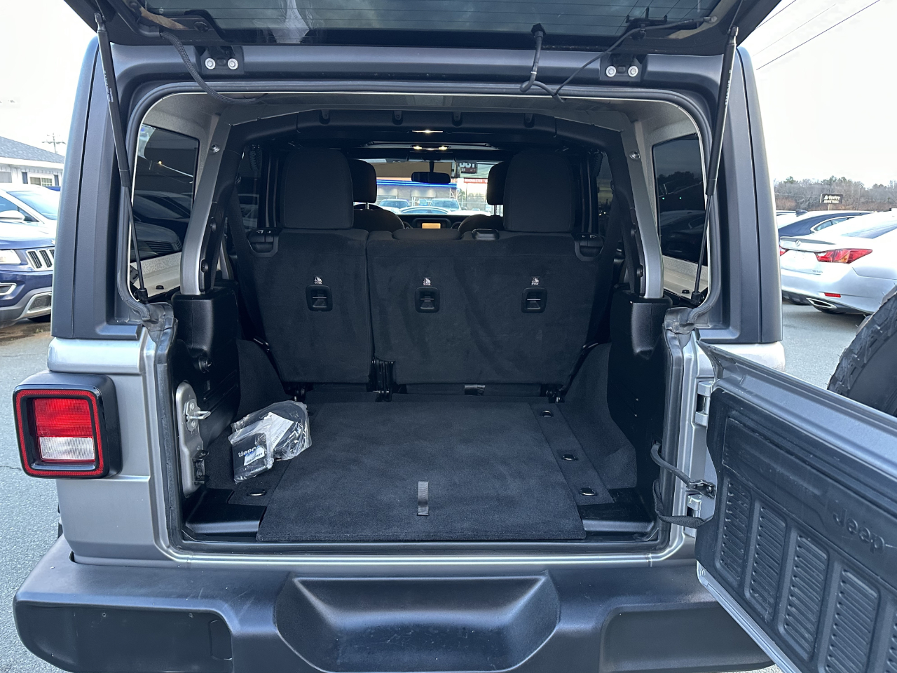 Jeep Wrangler Unlimited Sport 2019