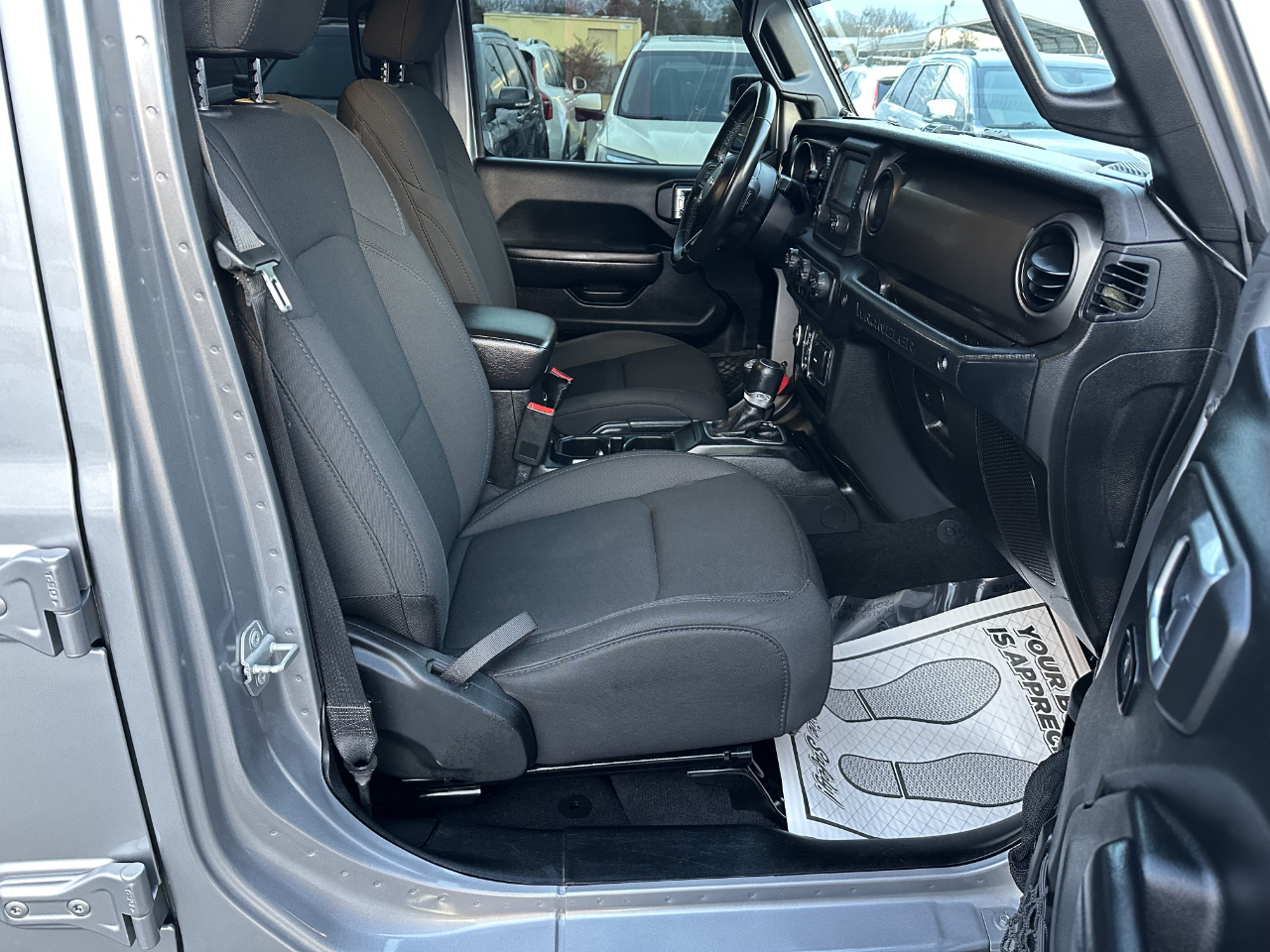 Jeep Wrangler Unlimited Sport 2019