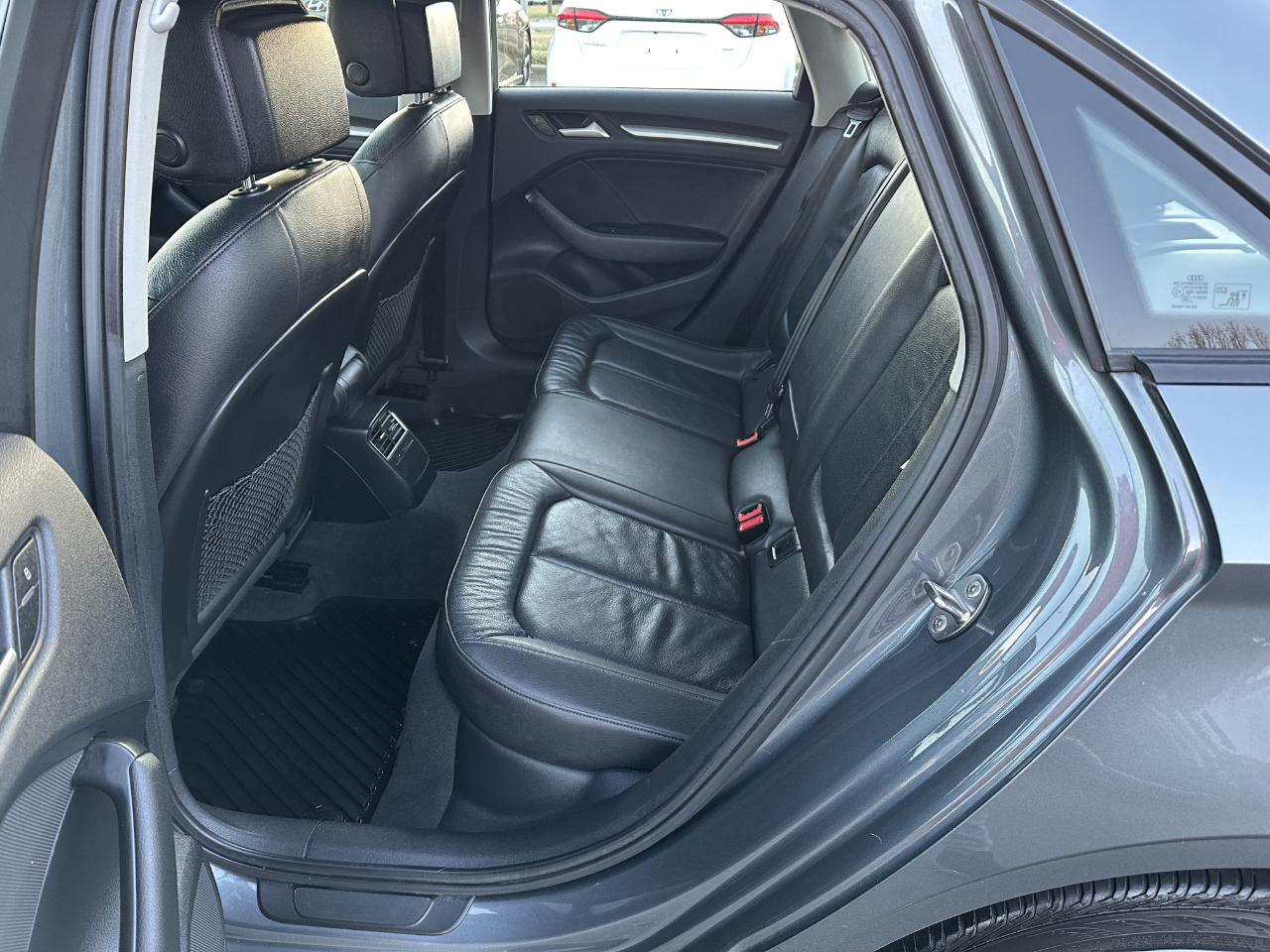 Audi A3 1.8T Premium FWD S tronic 2015