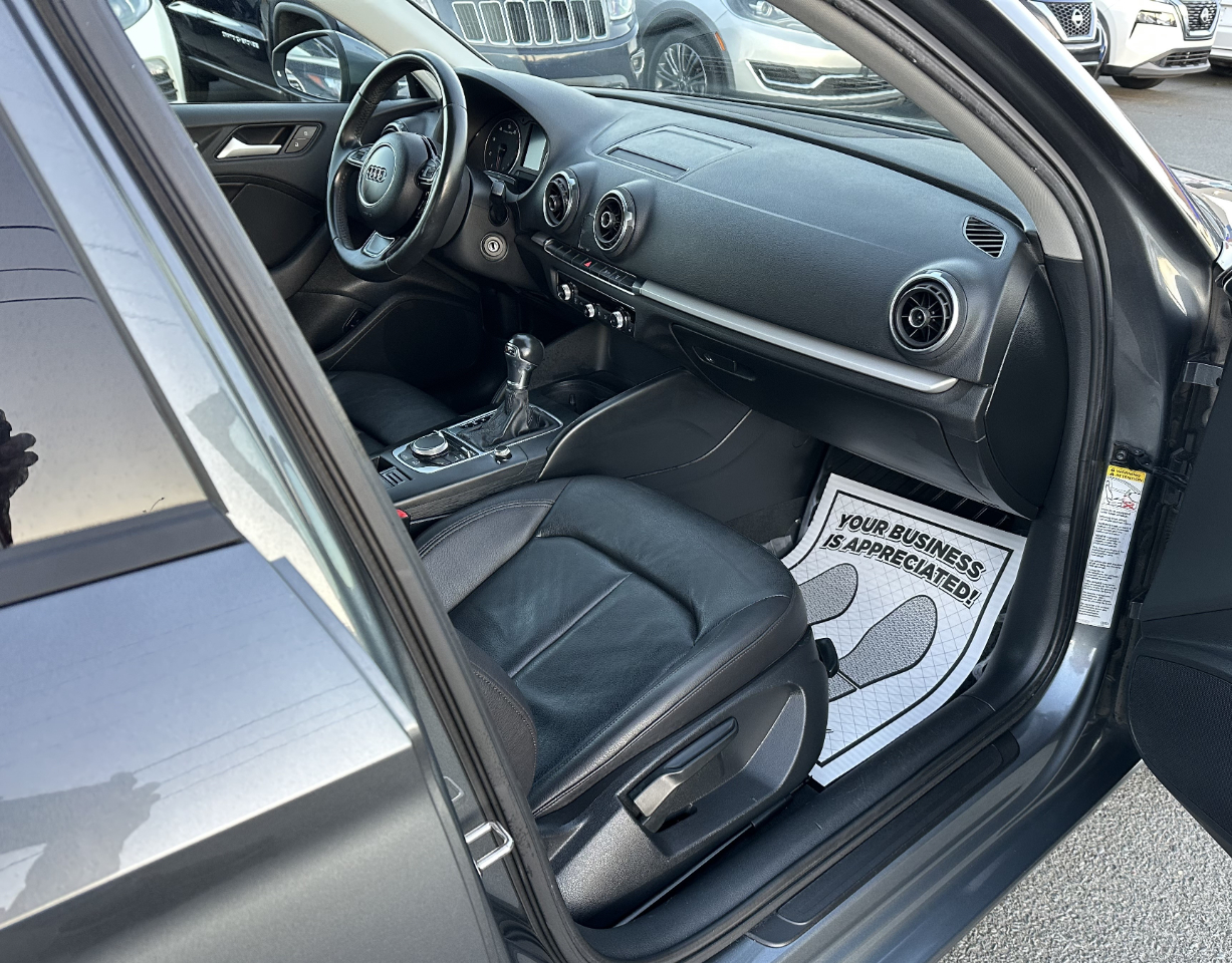 Audi A3 1.8T Premium FWD S tronic 2015