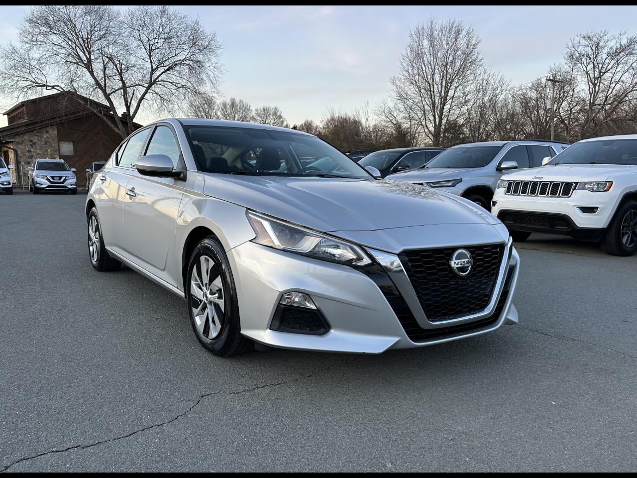 Nissan Altima 2.5 SV 2020