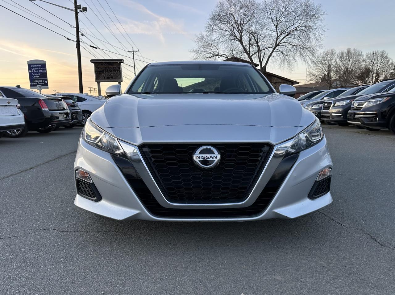 Nissan Altima 2.5 SV 2020
