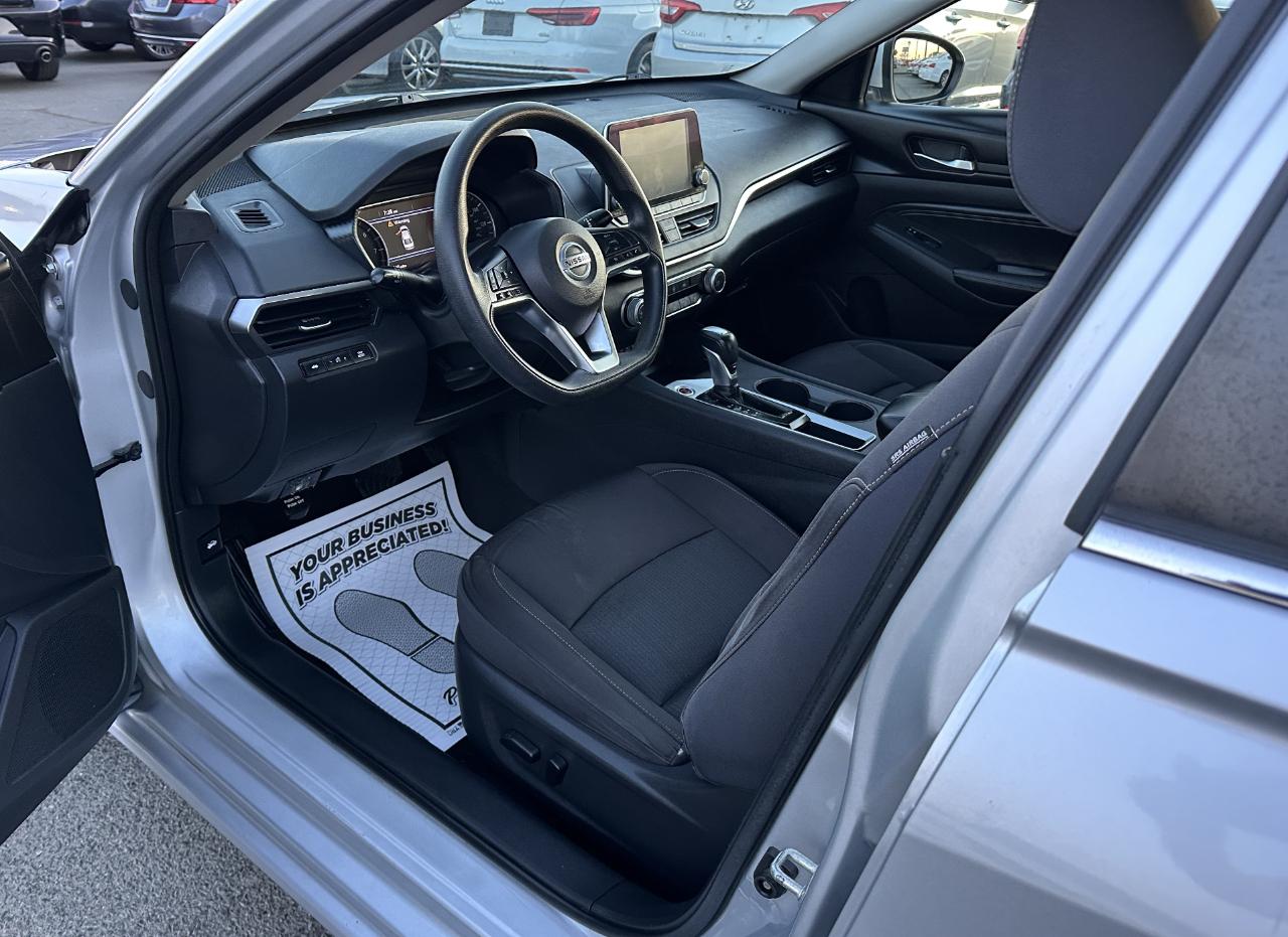 Nissan Altima 2.5 SV 2020