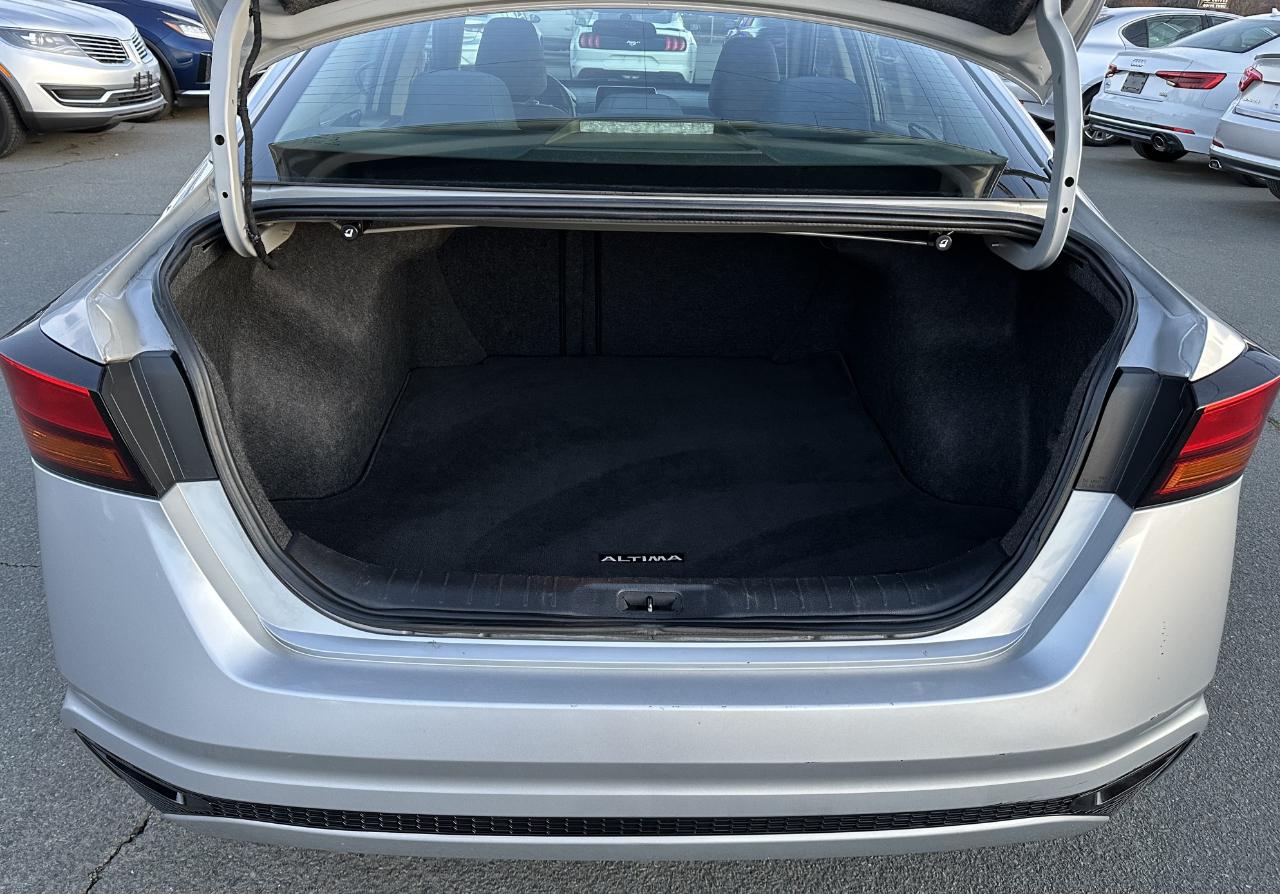 Nissan Altima 2.5 SV 2020