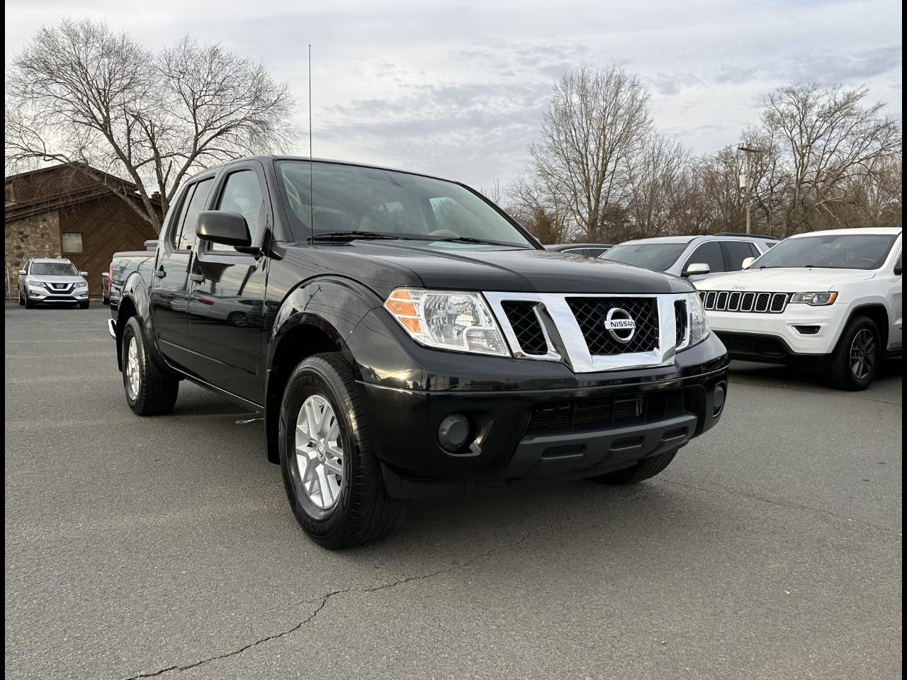 Nissan Frontier SV V6 Crew Cab RWD
