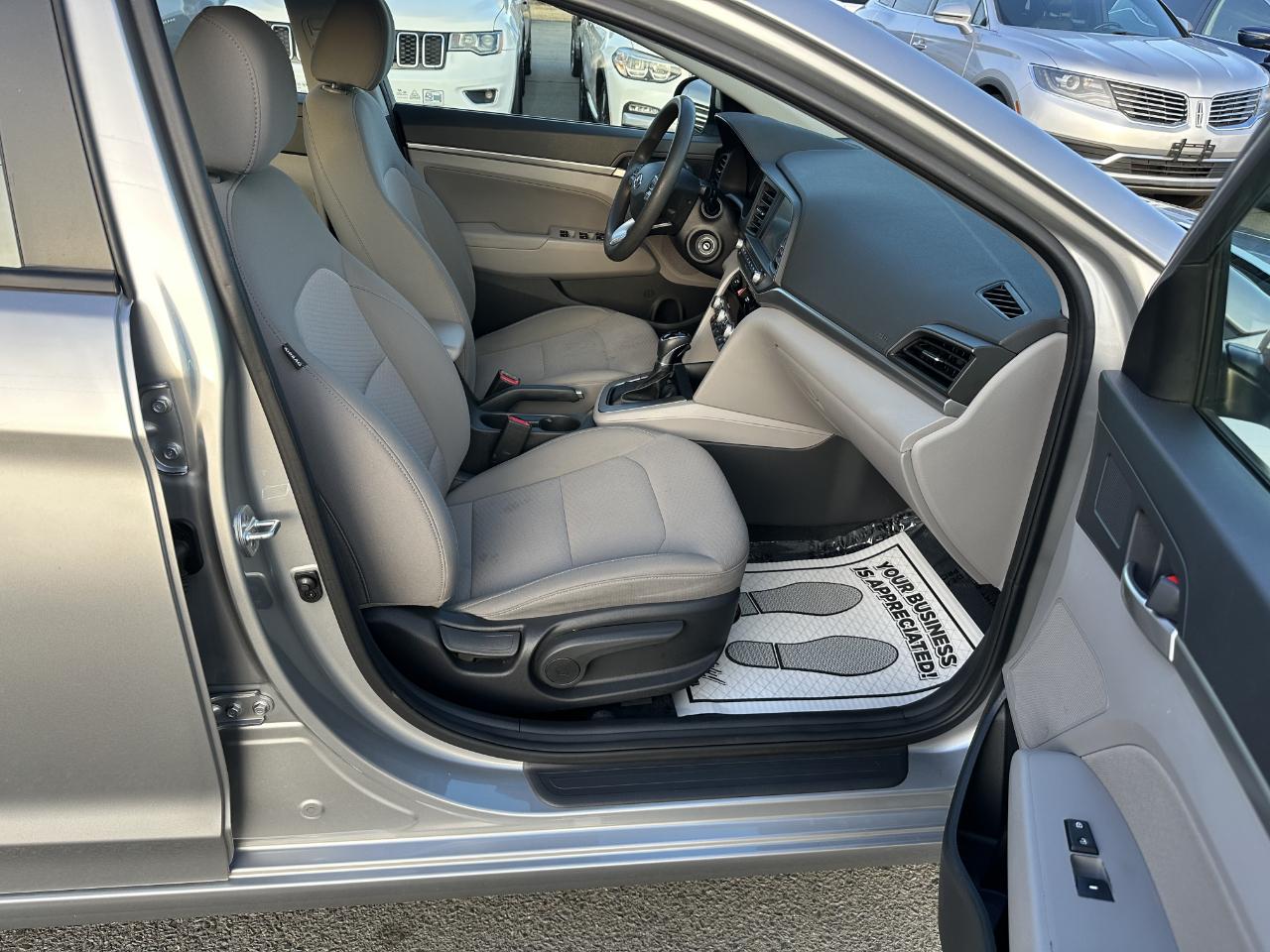 Hyundai Elantra Limited 2020