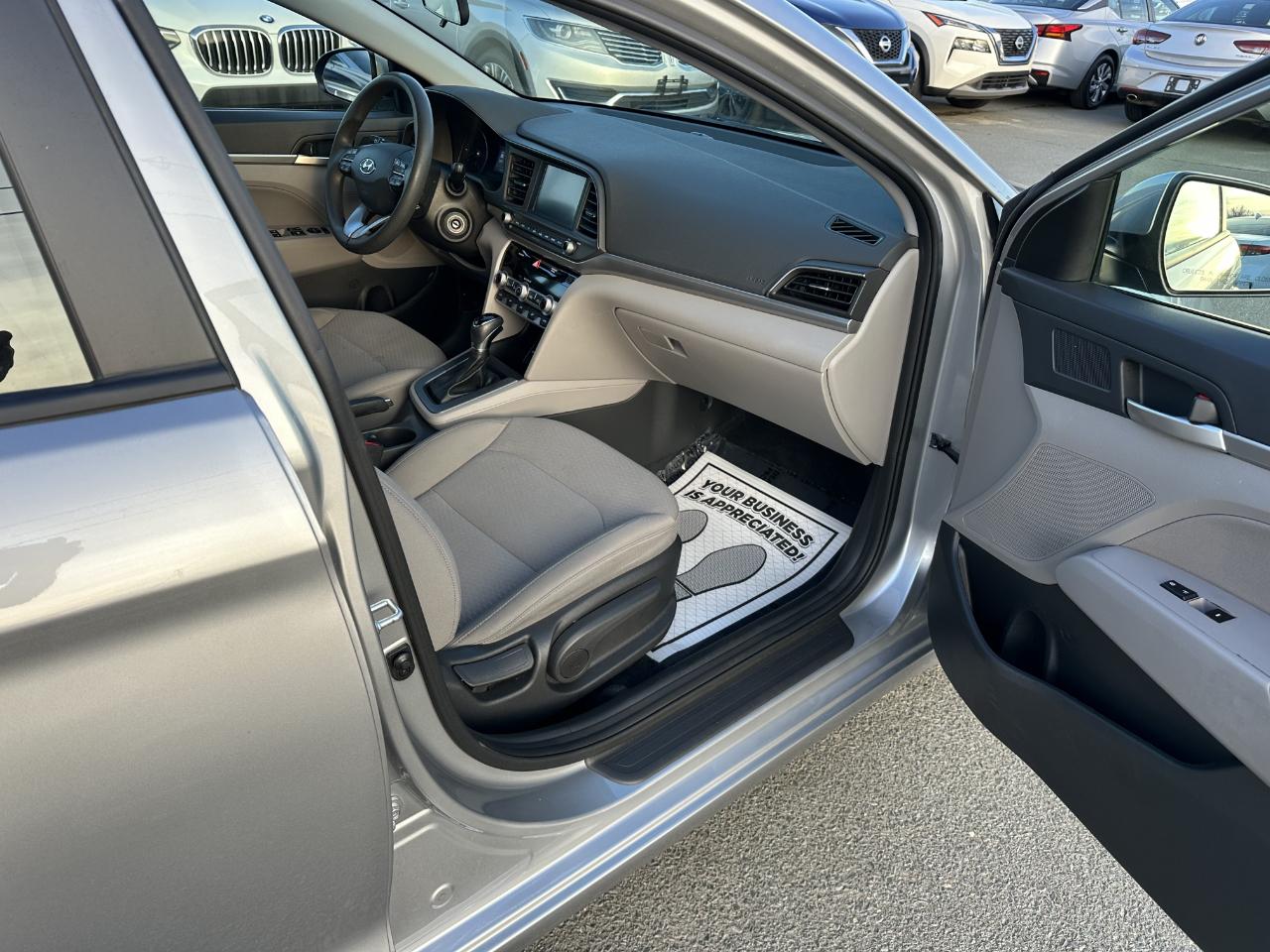 Hyundai Elantra Limited 2020