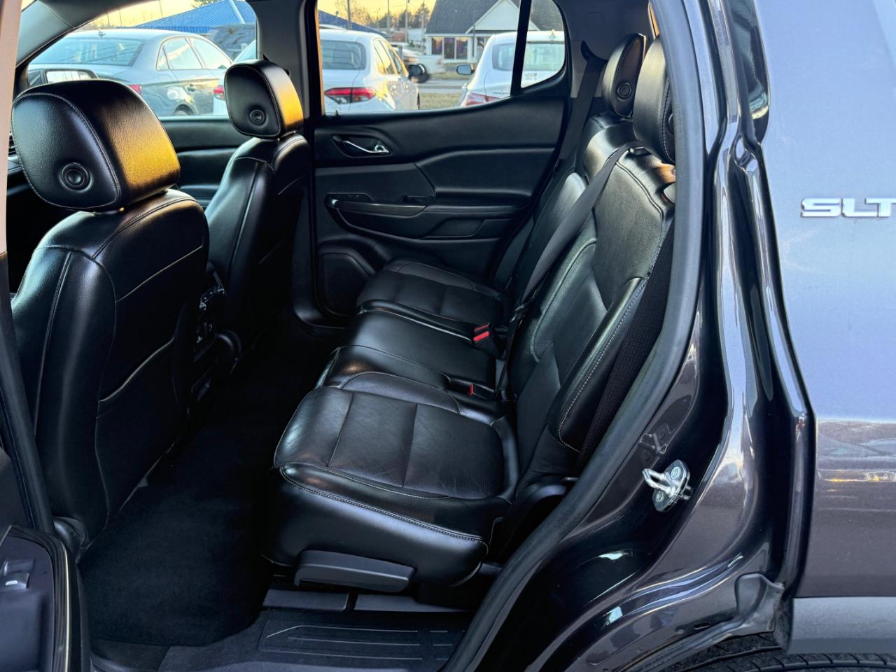 GMC Acadia SLT-1 FWD 2018