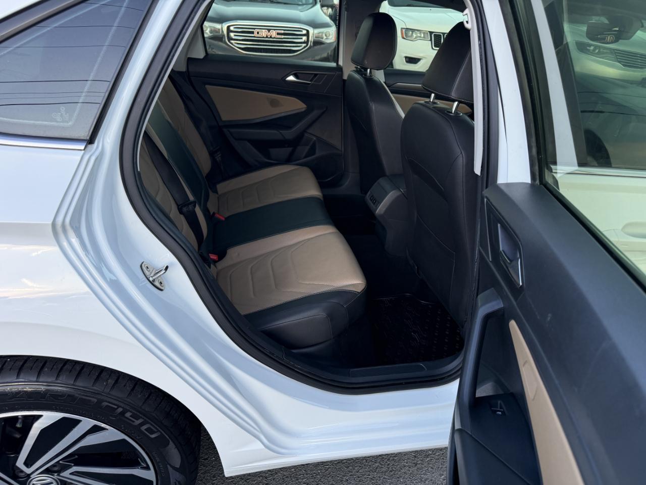 Volkswagen Jetta 1.4T SEL Premium 8A 2021