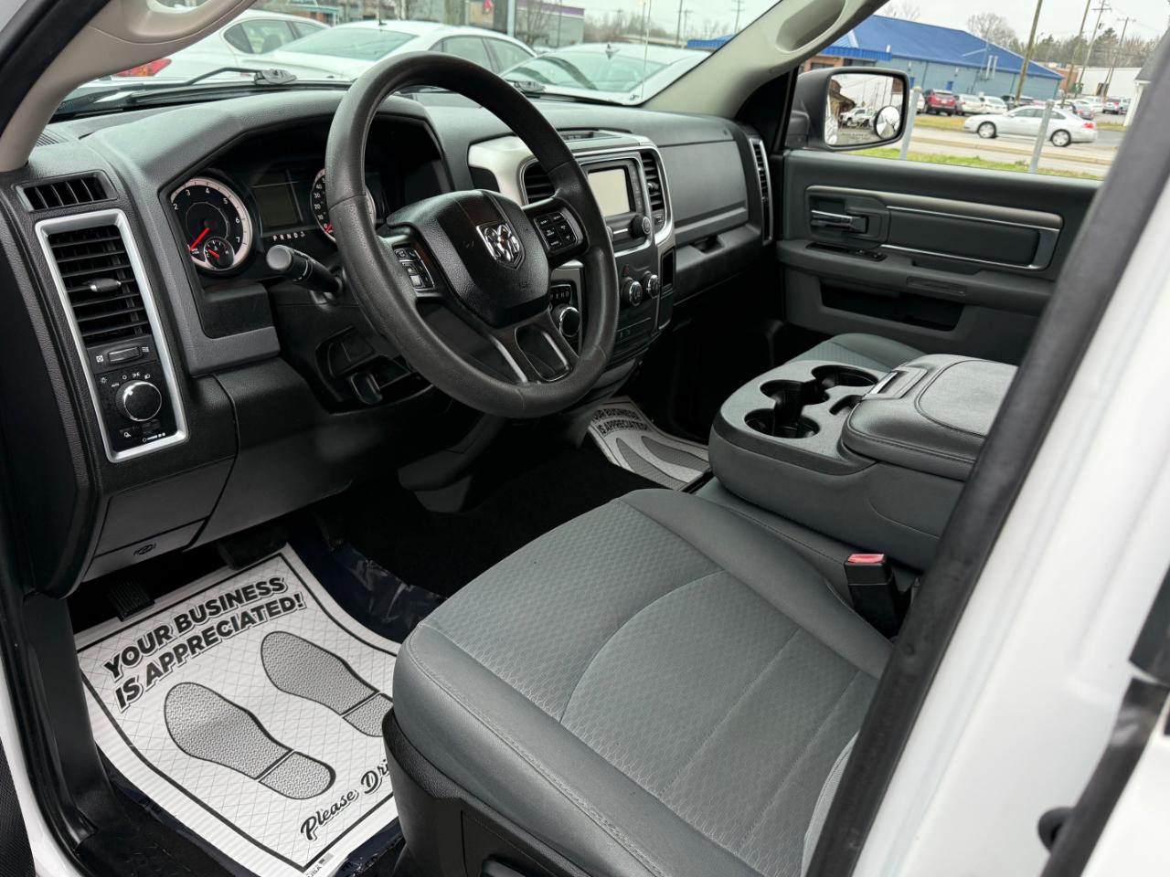 RAM 1500 Classic SLT Crew Cab LWB 2WD 2020