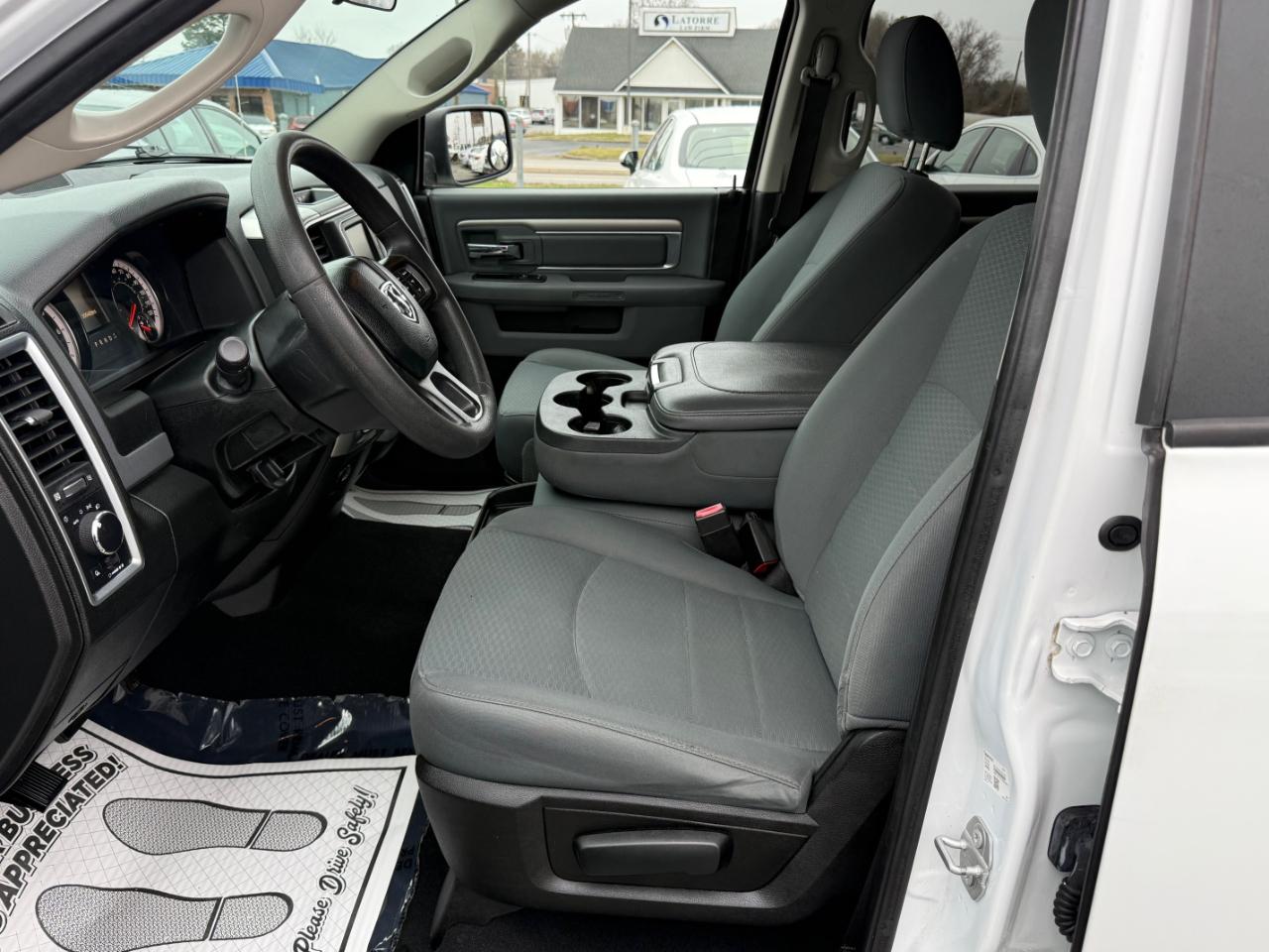 RAM 1500 Classic SLT Crew Cab LWB 2WD 2020