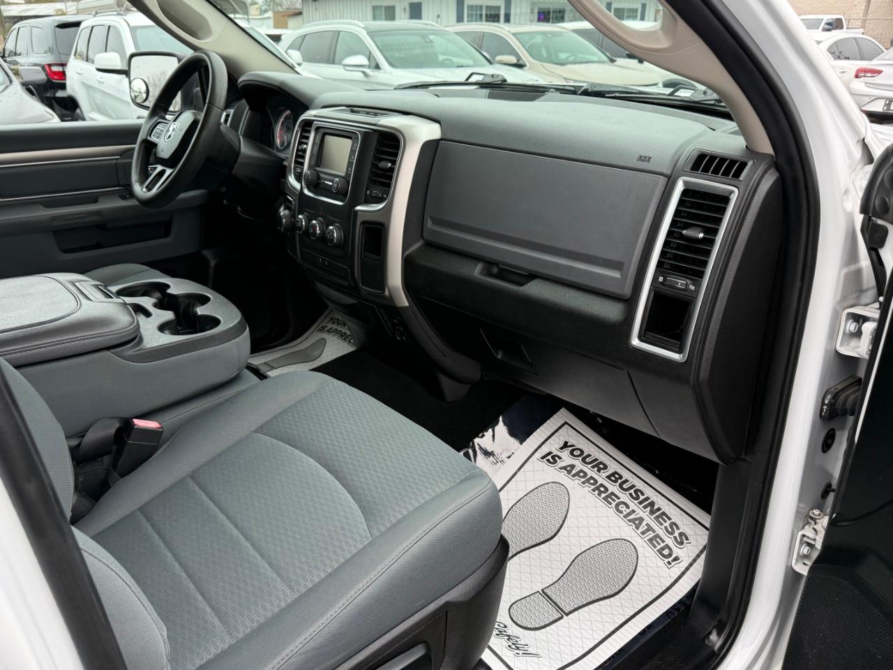 RAM 1500 Classic SLT Crew Cab LWB 2WD 2020