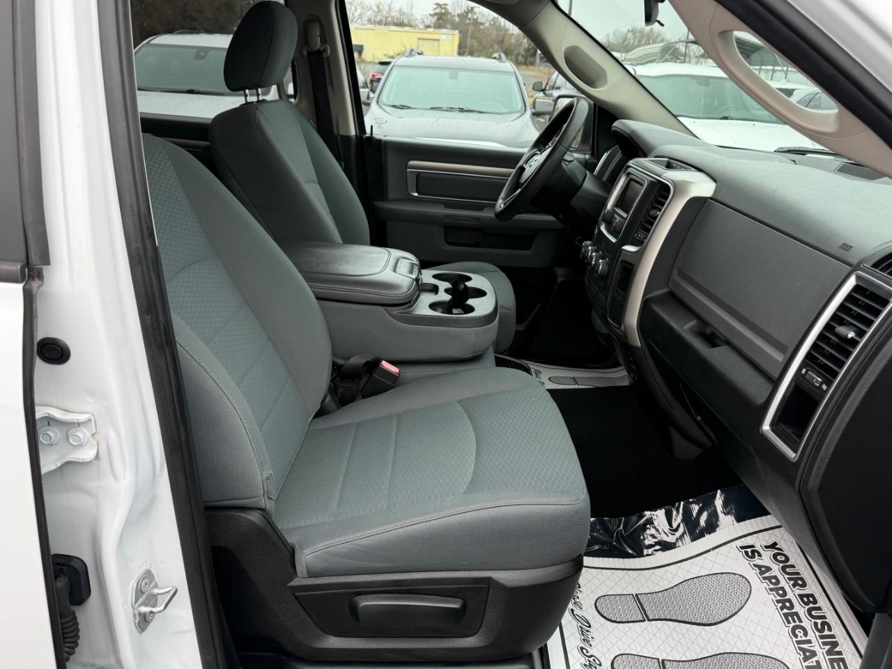 RAM 1500 Classic SLT Crew Cab LWB 2WD 2020