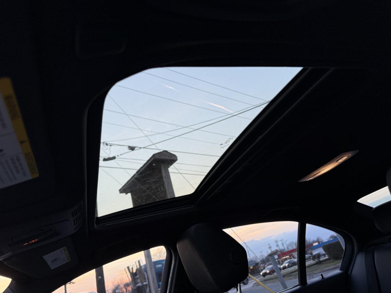 BMW 3-Series 330i SULEV Sedan 2017