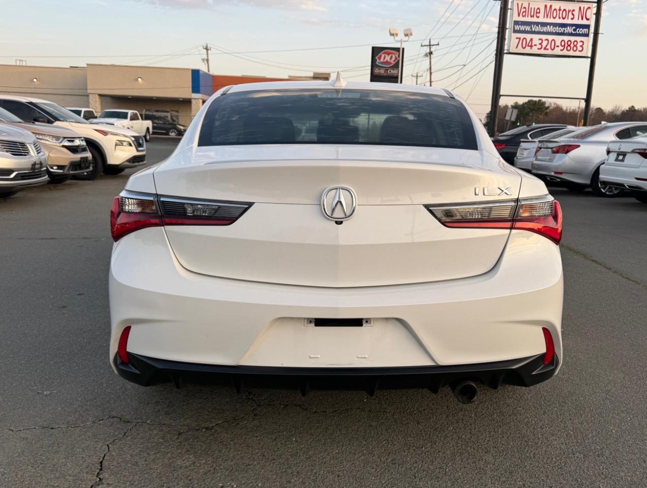 Acura ILX Base 2019