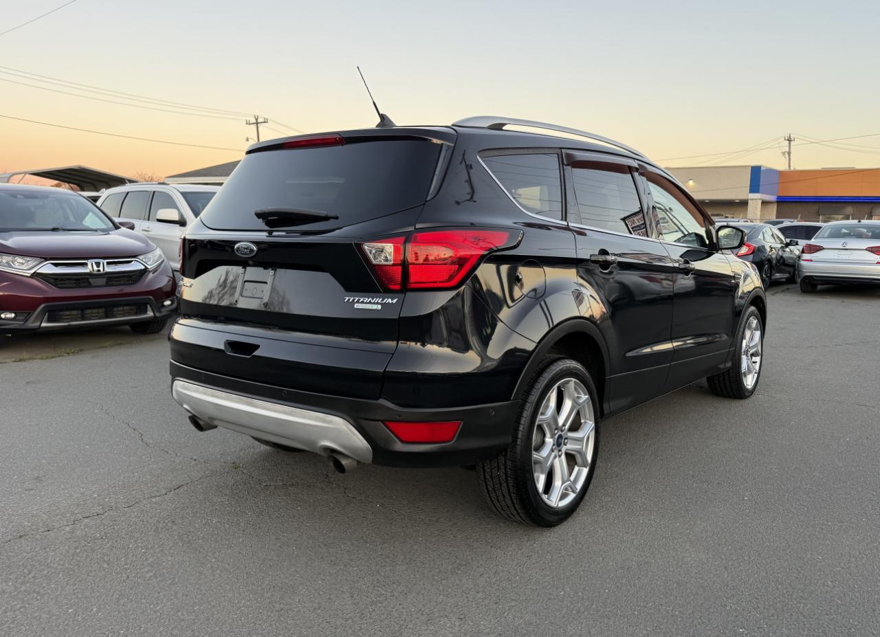 Ford Escape Titanium FWD 2019