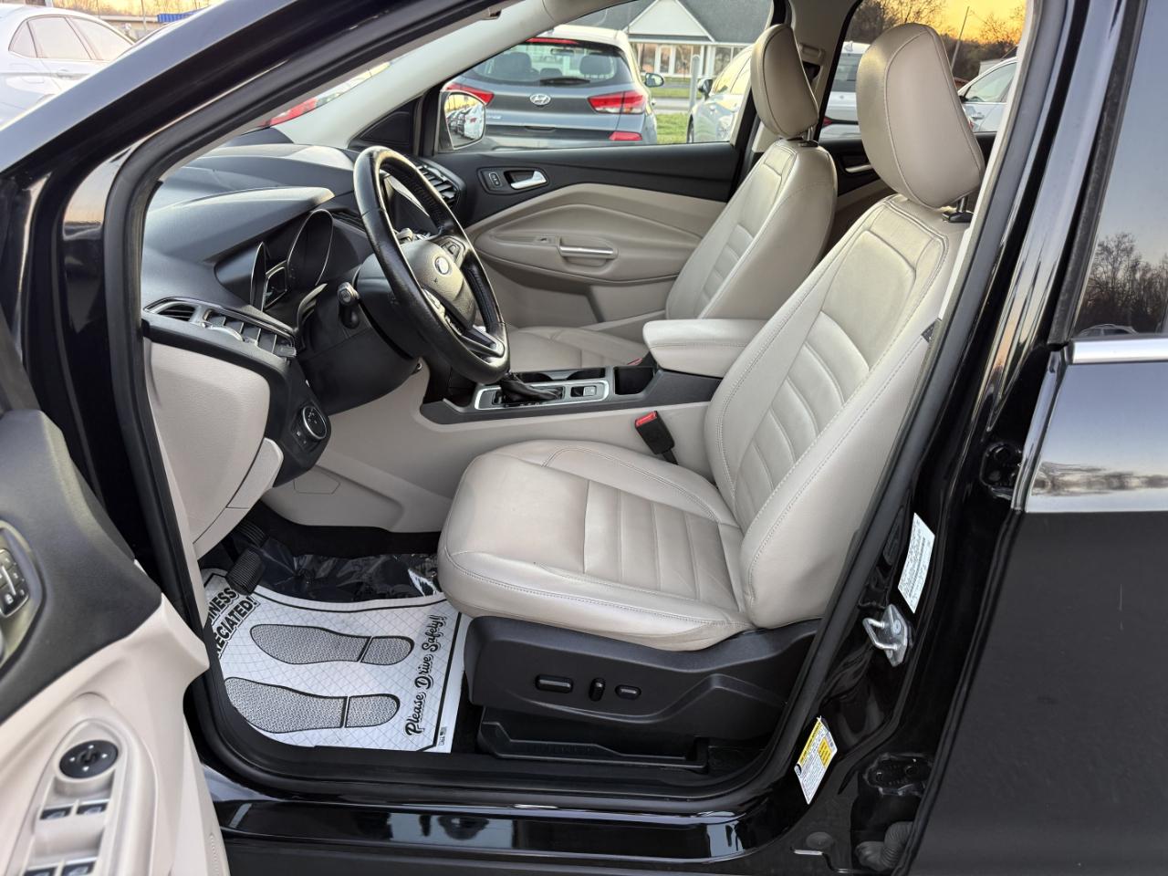 Ford Escape Titanium FWD 2019