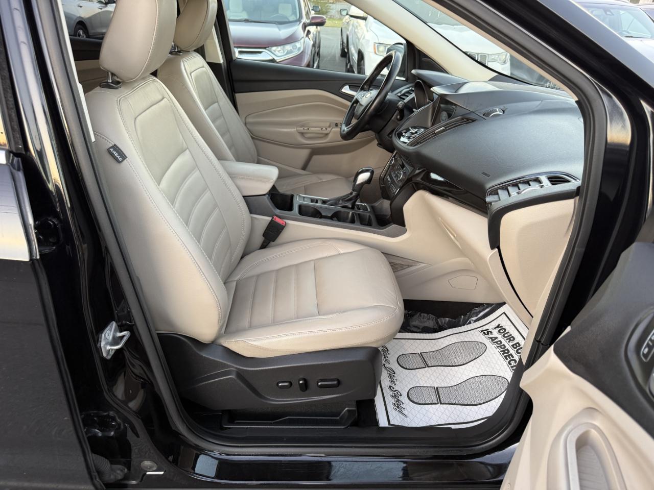 Ford Escape Titanium FWD 2019