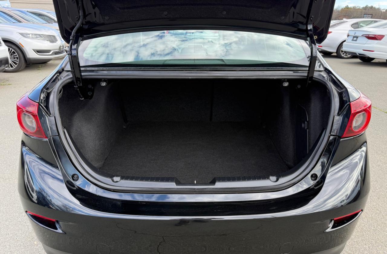 Mazda MAZDA3 i Touring AT 4-Door 2015