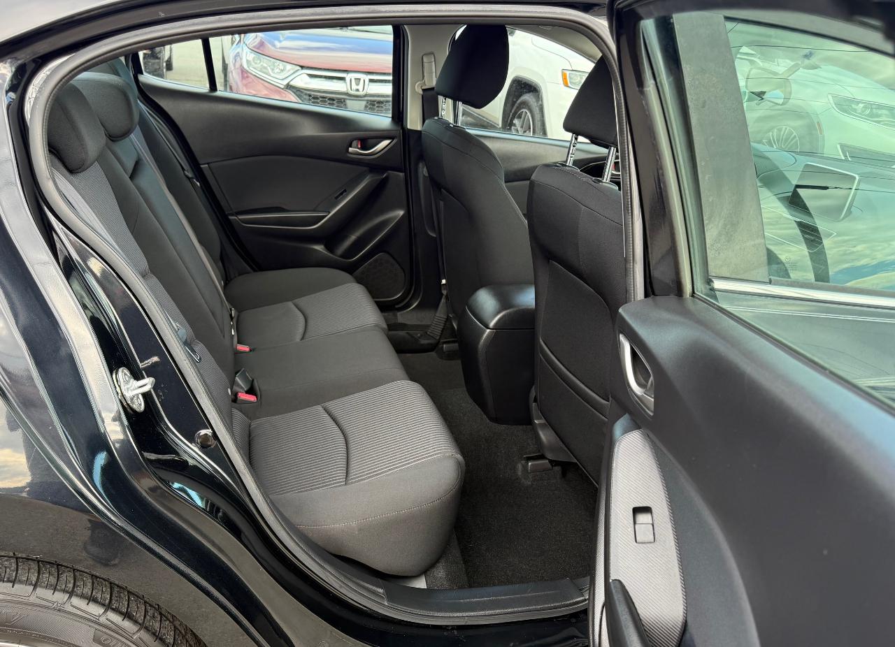 Mazda MAZDA3 i Touring AT 4-Door 2015