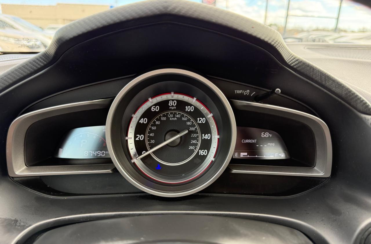 Mazda MAZDA3 i Touring AT 4-Door 2015