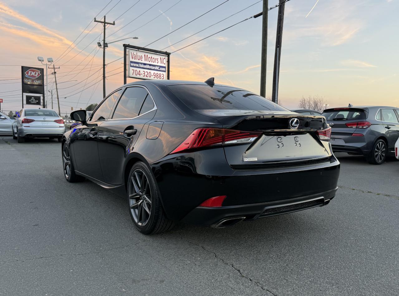 Lexus IS F SPORT 300 RWD 2020
