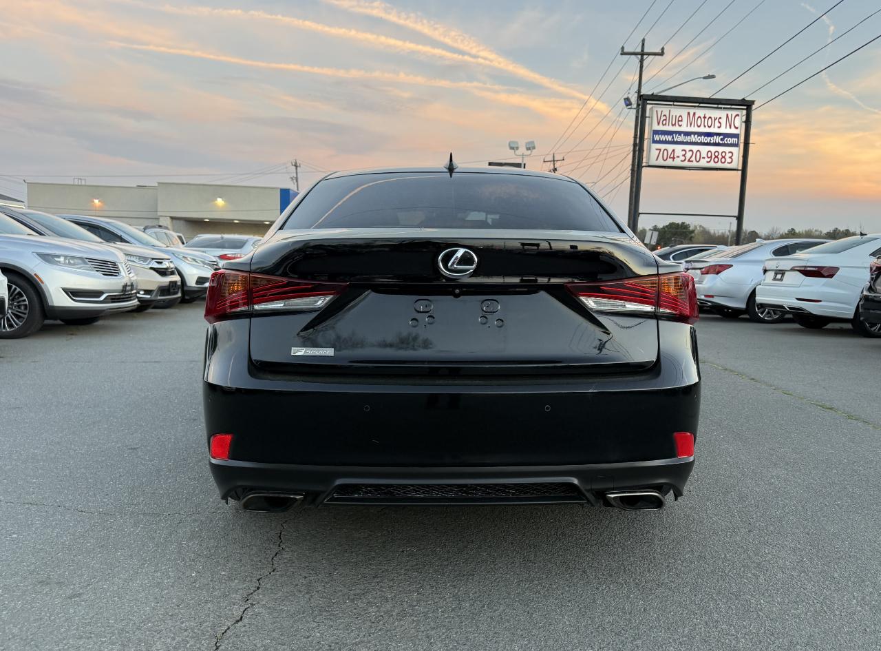 Lexus IS F SPORT 300 RWD 2020