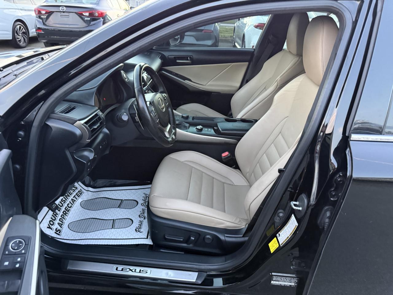 Lexus IS F SPORT 300 RWD 2020