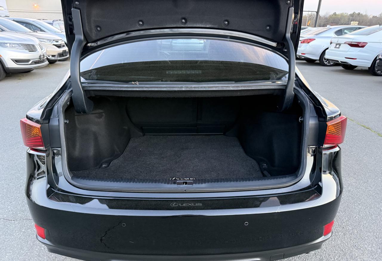 Lexus IS F SPORT 300 RWD 2020