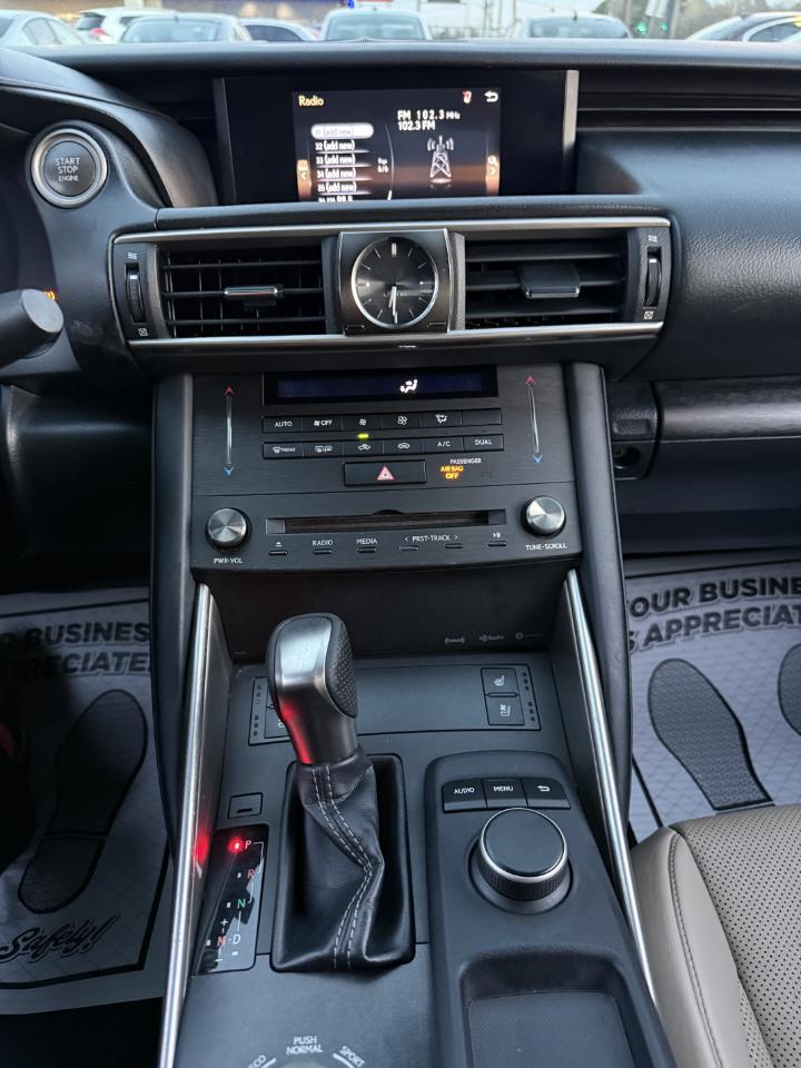 Lexus IS F SPORT 300 RWD 2020