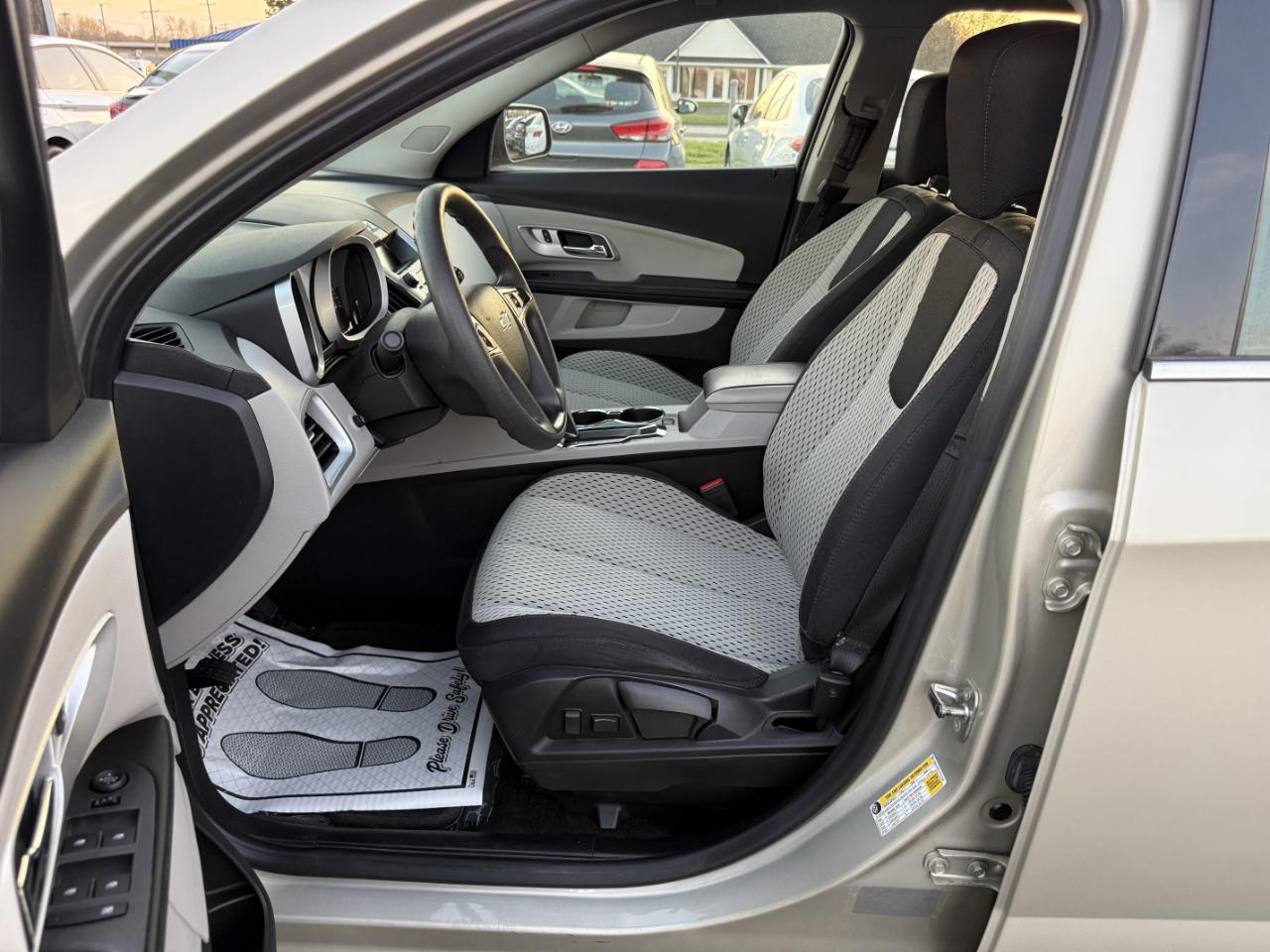 Chevrolet Equinox LS 2WD 2015