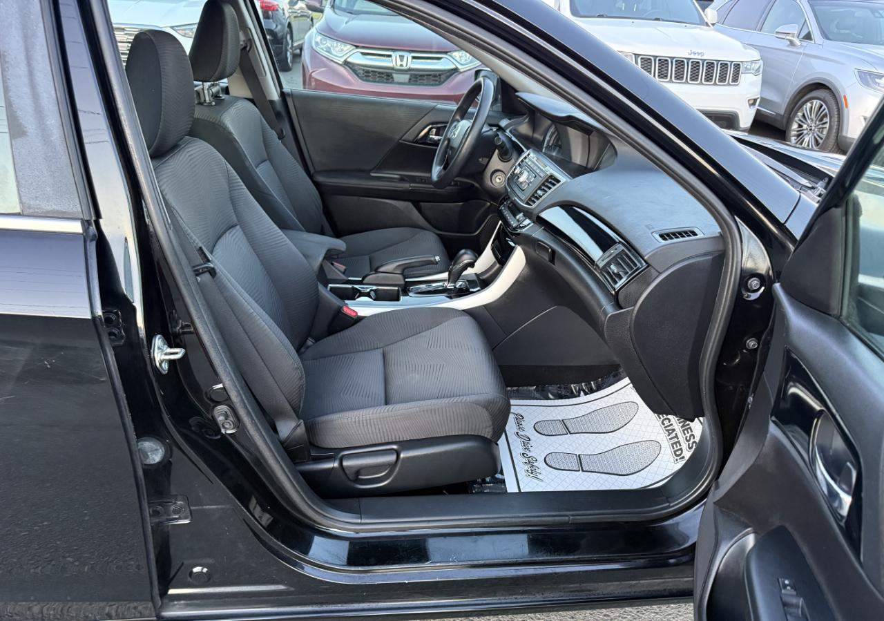 Honda Accord LX Sedan CVT 2016