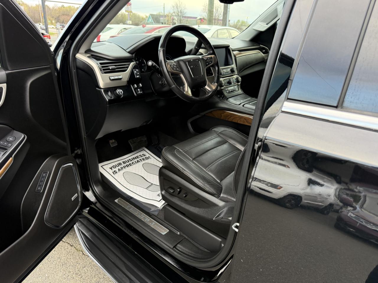 GMC Yukon XL Denali 2WD 2020